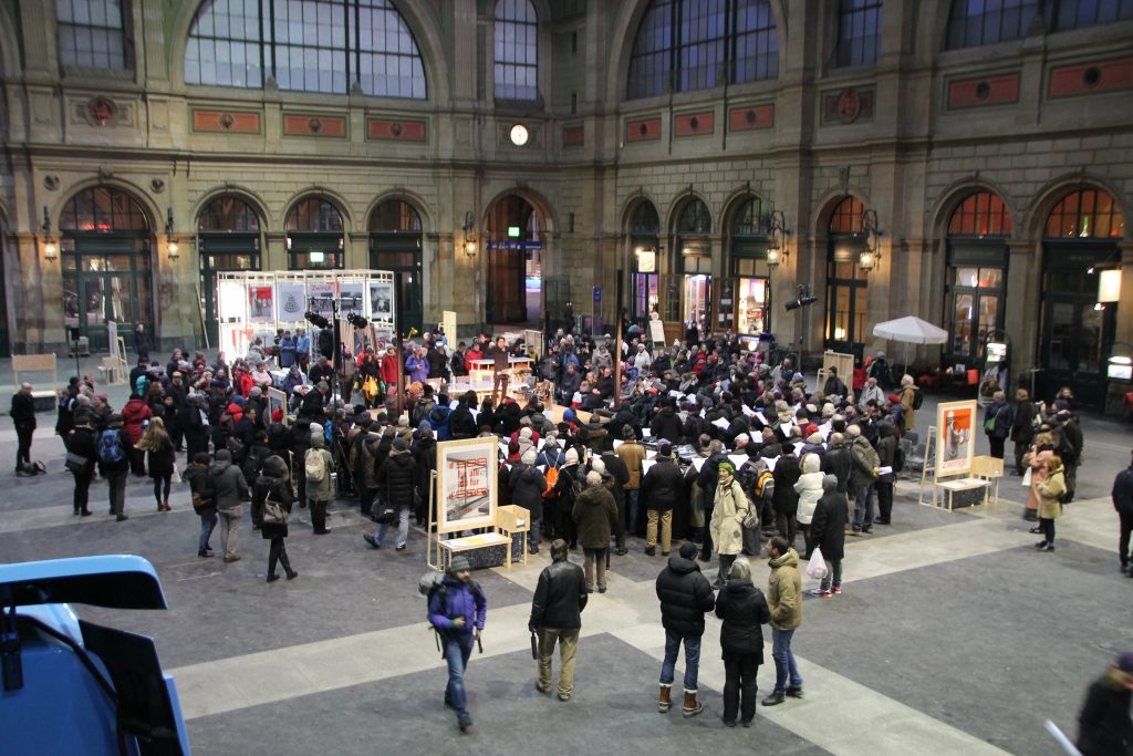 Veranstaltung zum Reformations-Jubiläum in der Bahnhofshalle in Zürich (Foto Wolfgang Krauss)